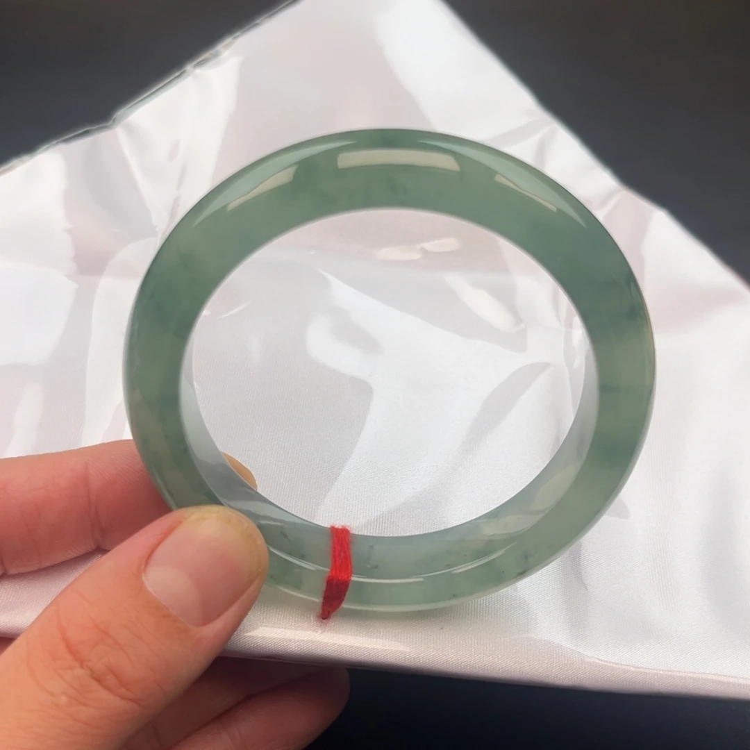 翡翠未镶嵌手镯10