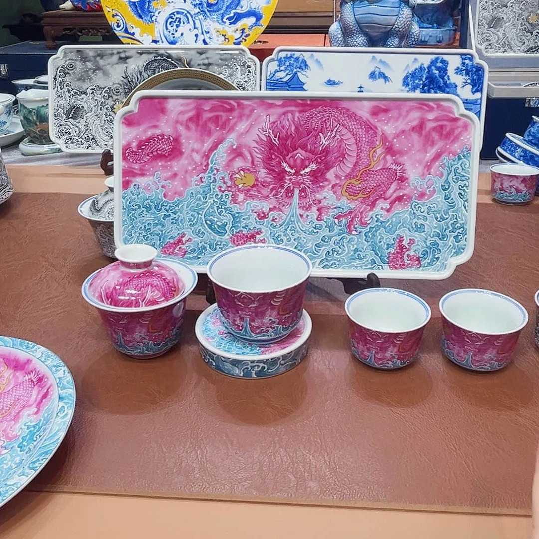 摆件景德镇市在今年年初出台