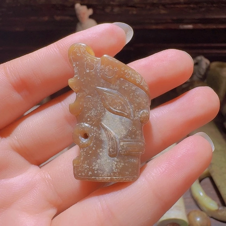 根***缘和田玉未镶嵌挂件