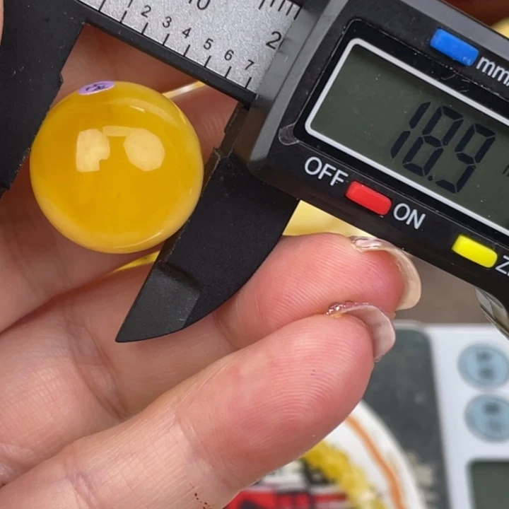 琥珀未镶嵌裸石854