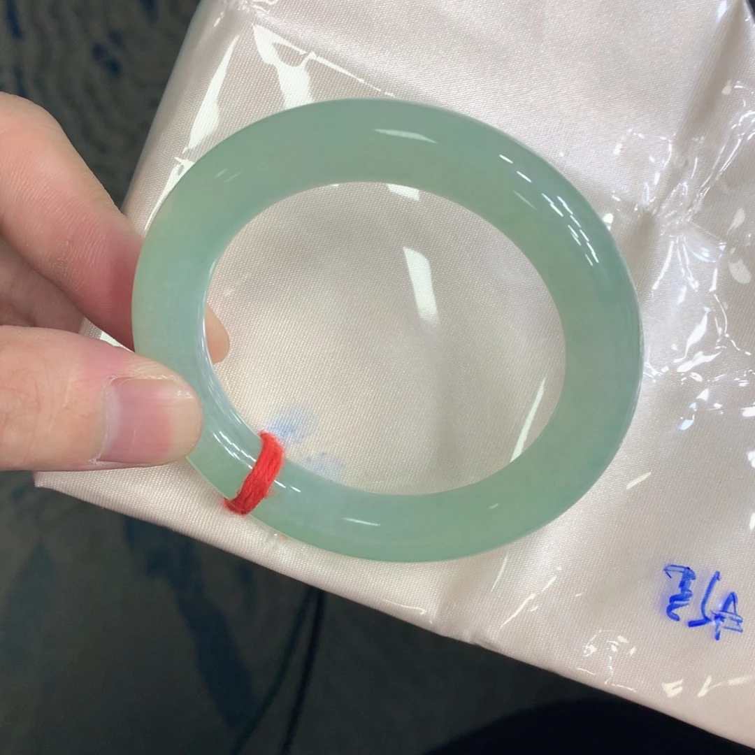 未镶嵌手镯（圆镯）翡翠翡翠