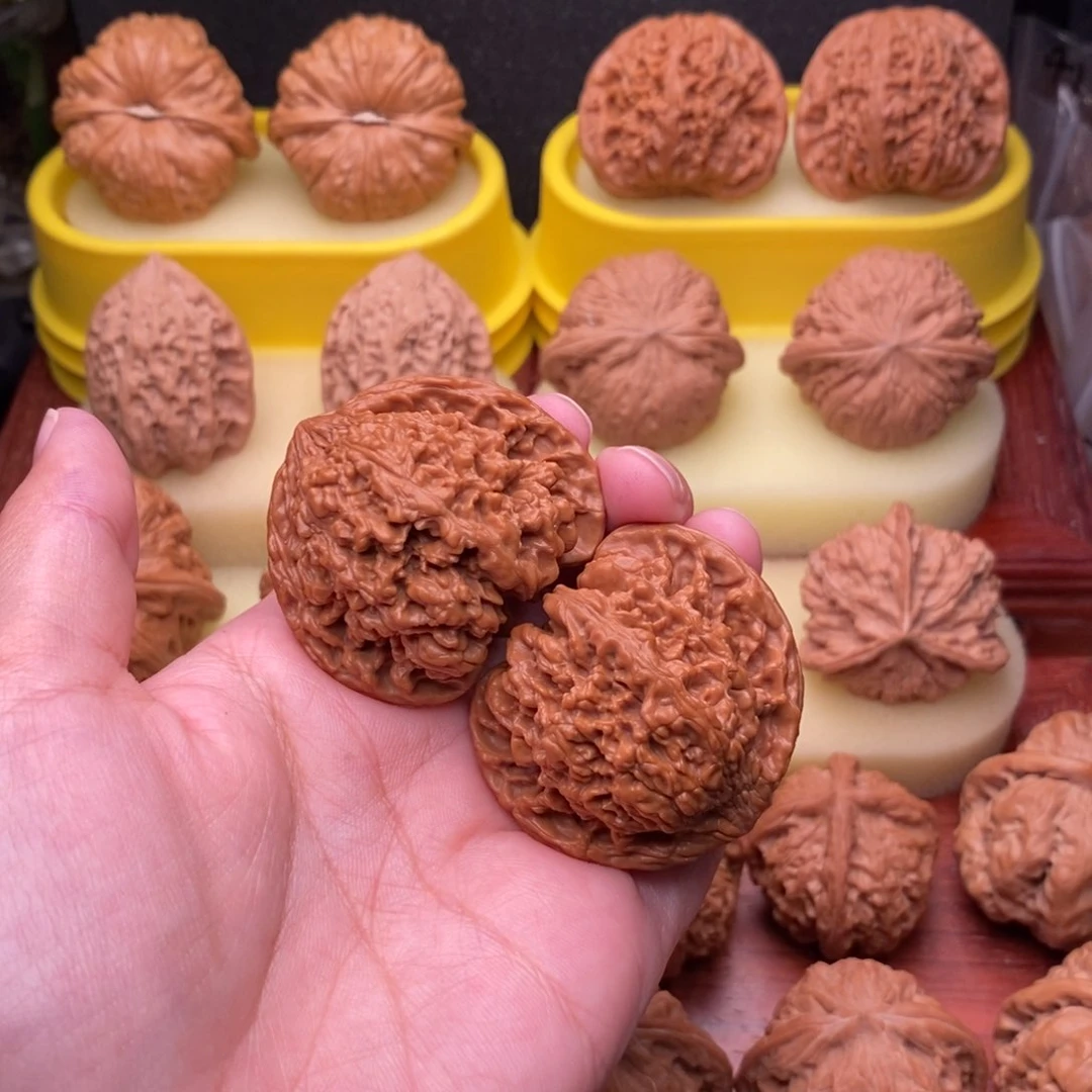 把件文玩核桃42“全品”红皮满天星