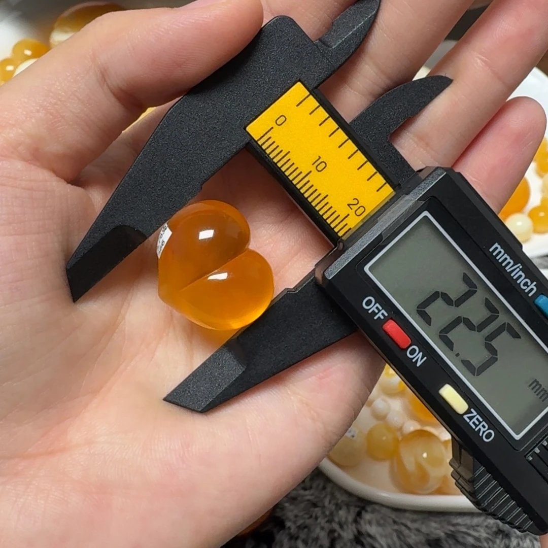 琥珀未镶嵌裸石蜜蜡屁桃