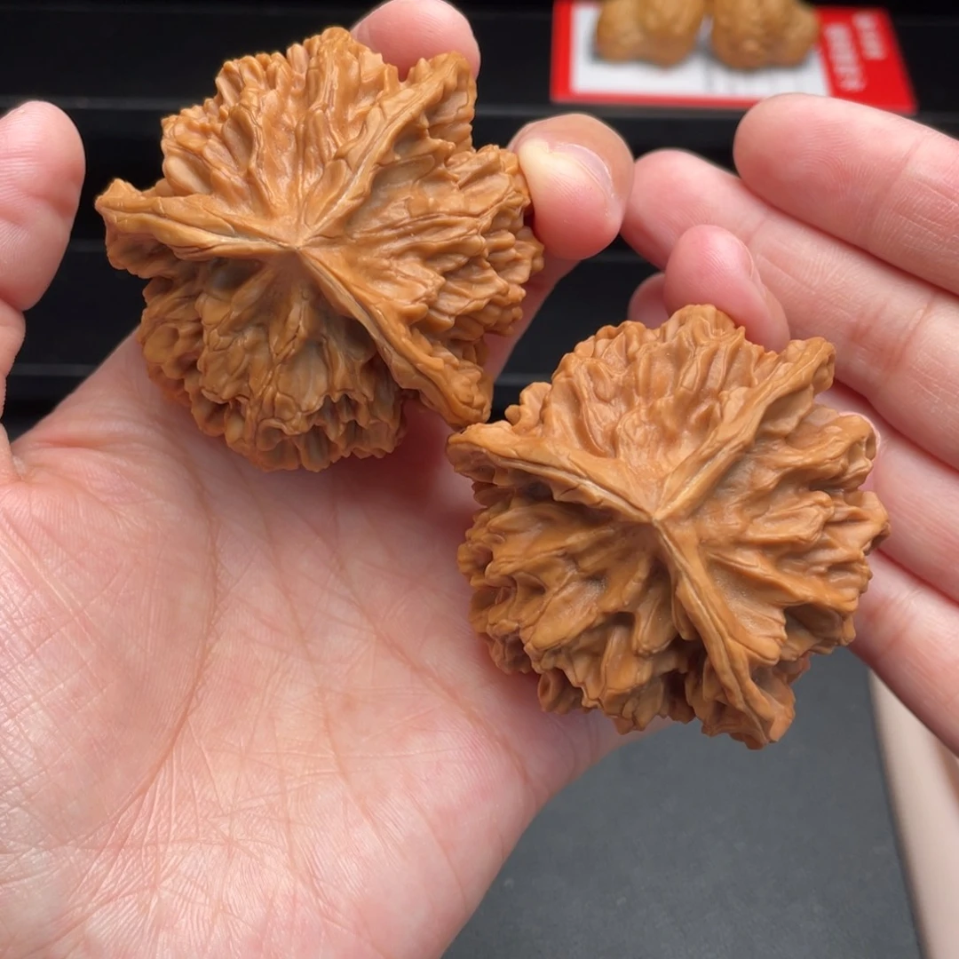 把件文玩核桃三棱52