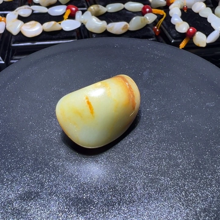 和田玉（子料）未镶嵌颈饰33克