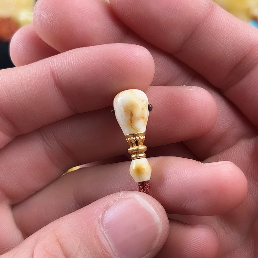 蜜蜡银S925镶嵌珠宝奇石9.4