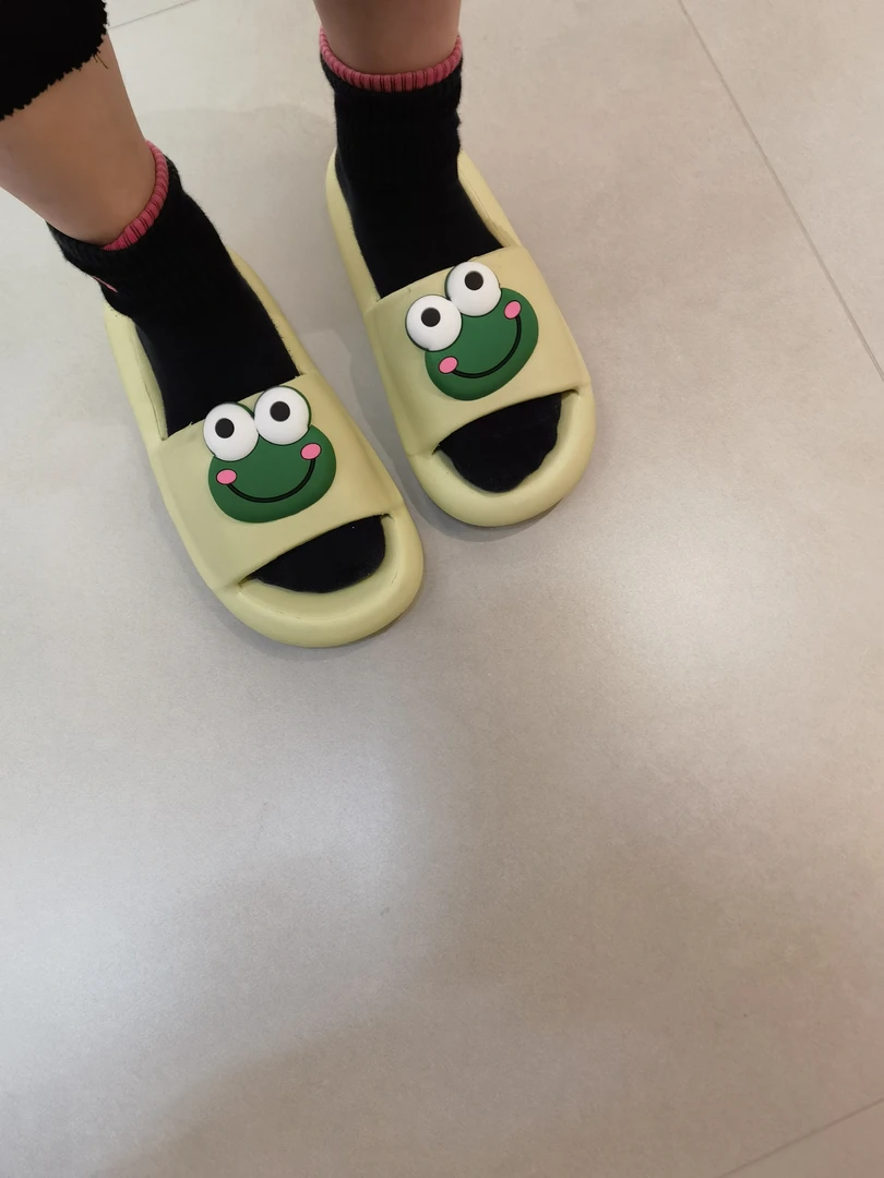 微瑕青蛙二等品凉拖