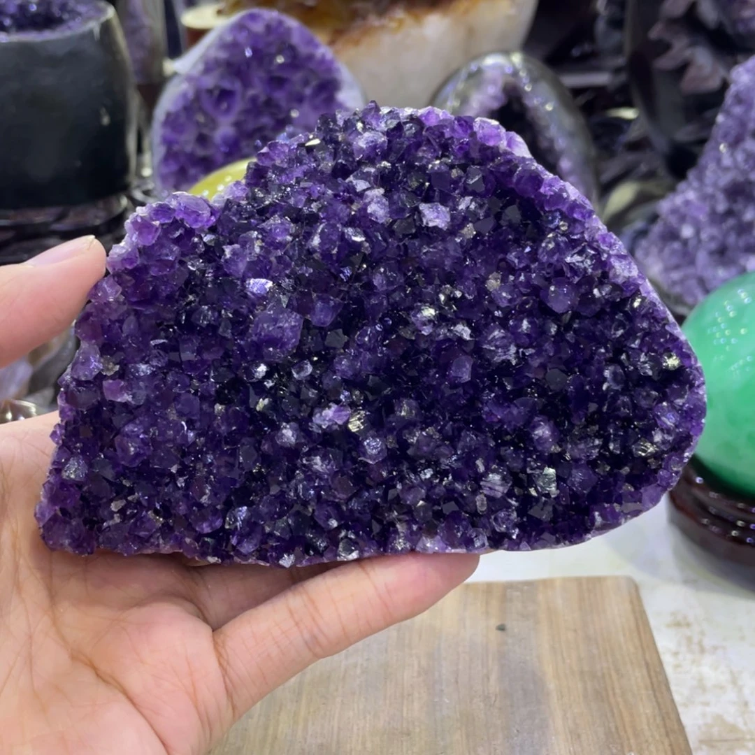 未镶嵌水晶珠宝半成品