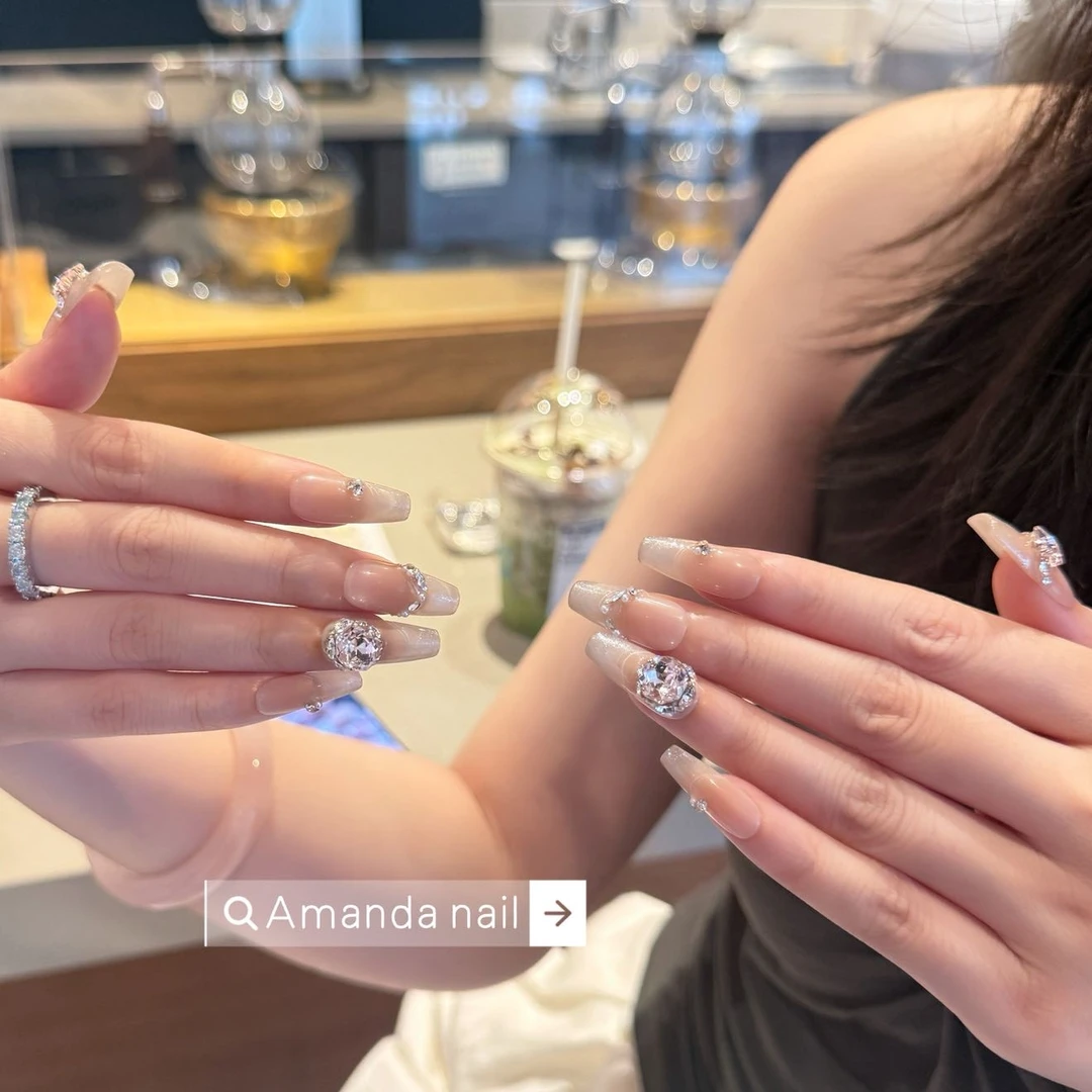 夏日碎碎恋 新T｜夏日新款轻奢满钻猫眼腮红爆闪显白穿戴式美甲