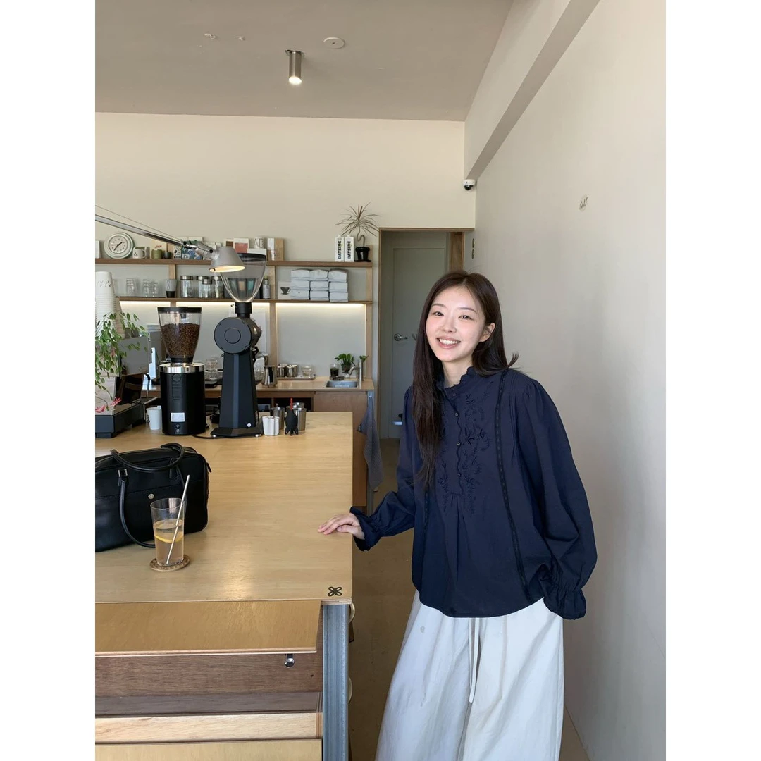 L-69073#OUUR#气质慵懒温柔精致刺绣花边圆领上衣（福利）