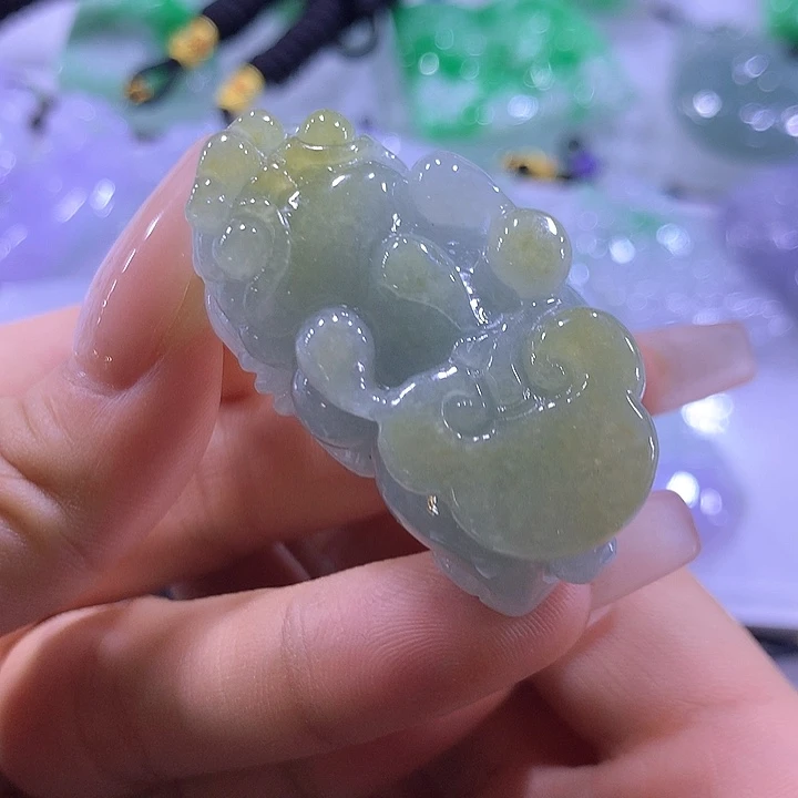 翡翠未镶嵌颈饰天然翡翠A货吊坠