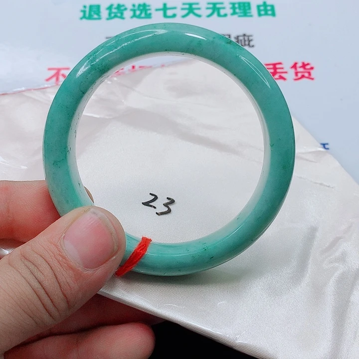 翡翠未镶嵌手镯翡翠