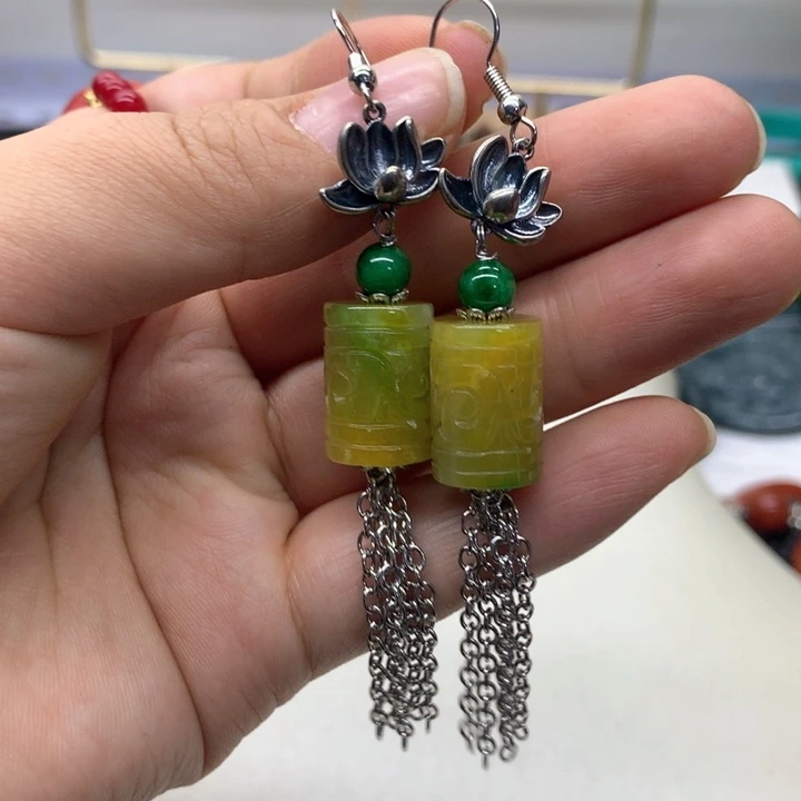 颈饰未镶嵌翡翠吊坠