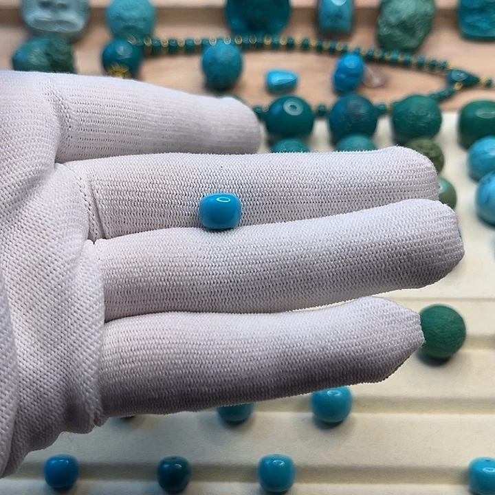 绿松石绿松石未镶嵌