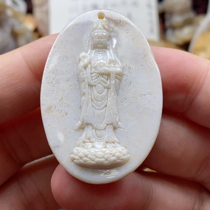 硅化珊瑚（珊瑚玉）颈饰未镶嵌