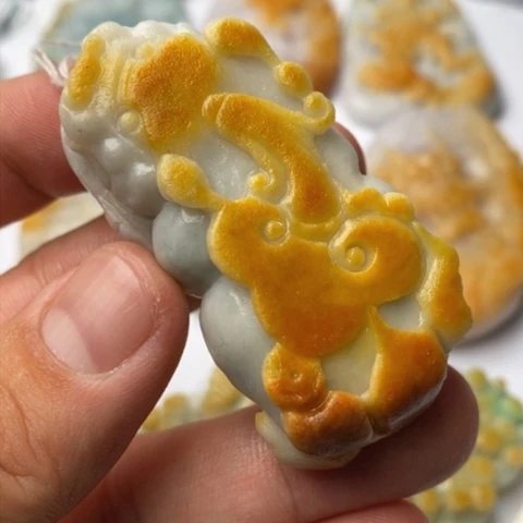 定制翡翠未镶嵌翡翠