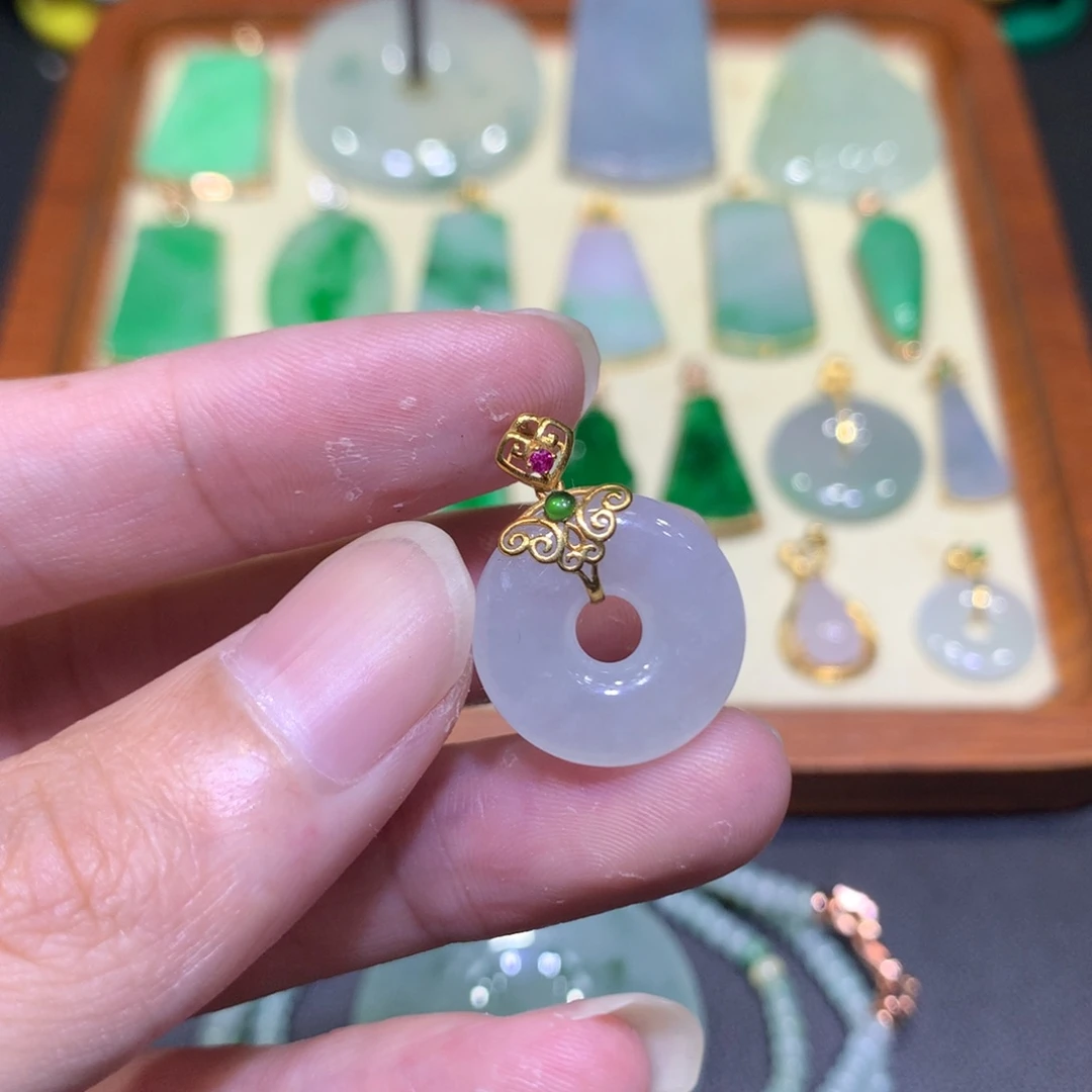 翡翠18K金镶嵌吊坠(不含链)
