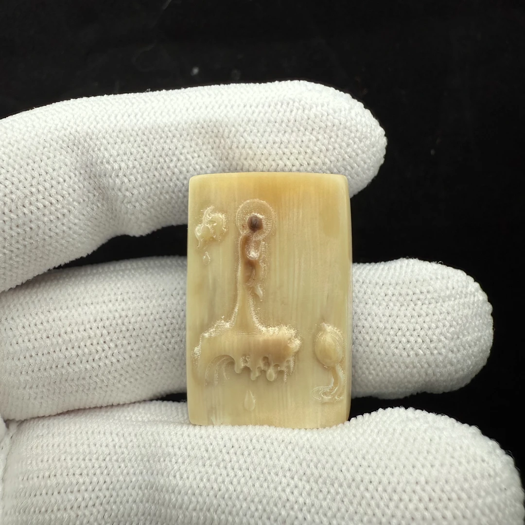 E5211天然猛犸 雕刻小牌子19.5*30mm一物一图假一罚十