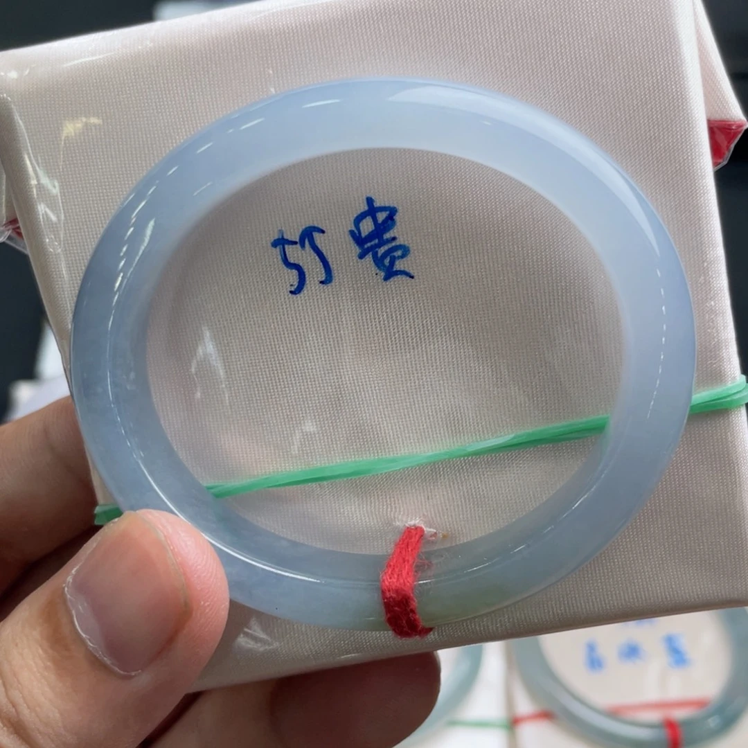 翡翠未镶嵌手镯翡翠手镯