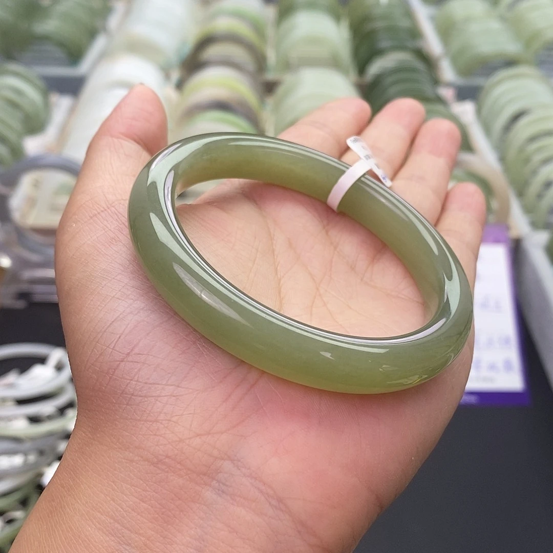 和田玉未镶嵌珠宝奇石和田玉手镯57