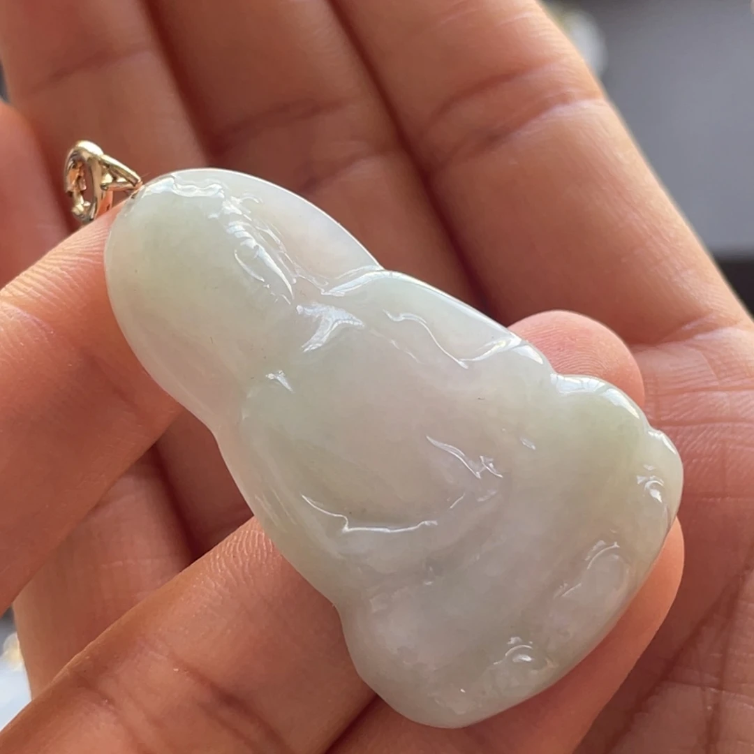 翡翠颈饰未镶嵌素衣