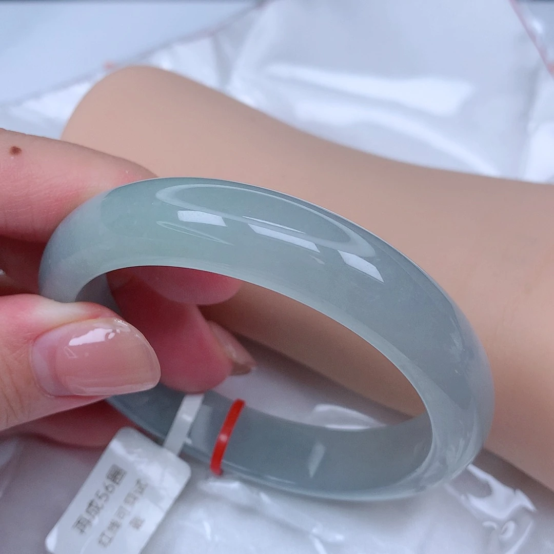 【闪购商品】未镶嵌手镯翡翠，56