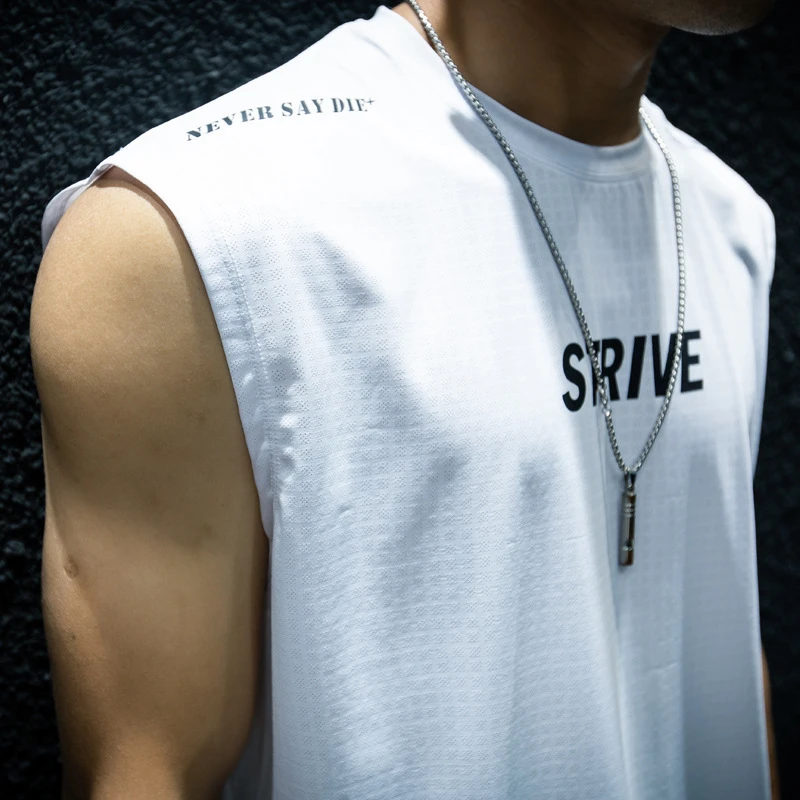 夏季薄款冰丝无袖背心男宽松潮牌ins坎肩短袖大码休闲健身白色t恤