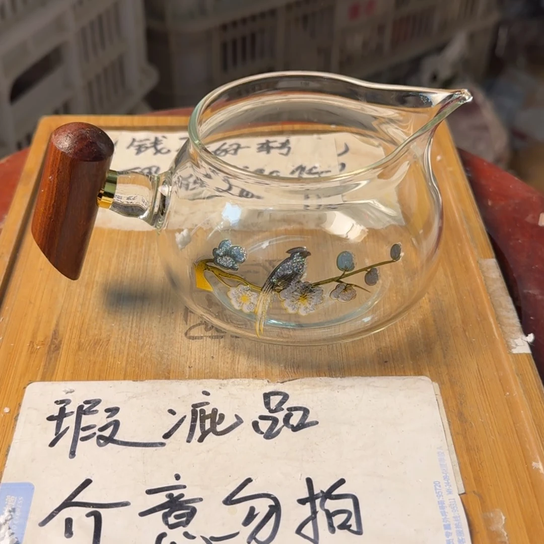 瑕疵介意勿拍陶瓷器皿C823