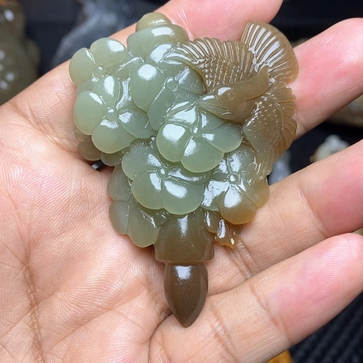 颈饰未镶嵌和田玉