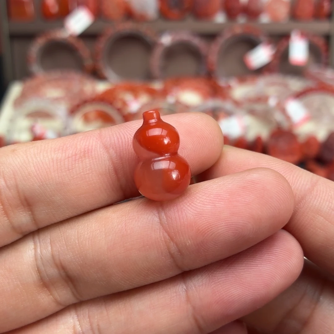 南红玛瑙未镶嵌颈饰胖葫芦