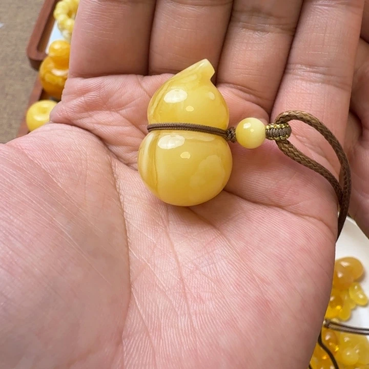 琥珀未镶嵌裸石葫芦