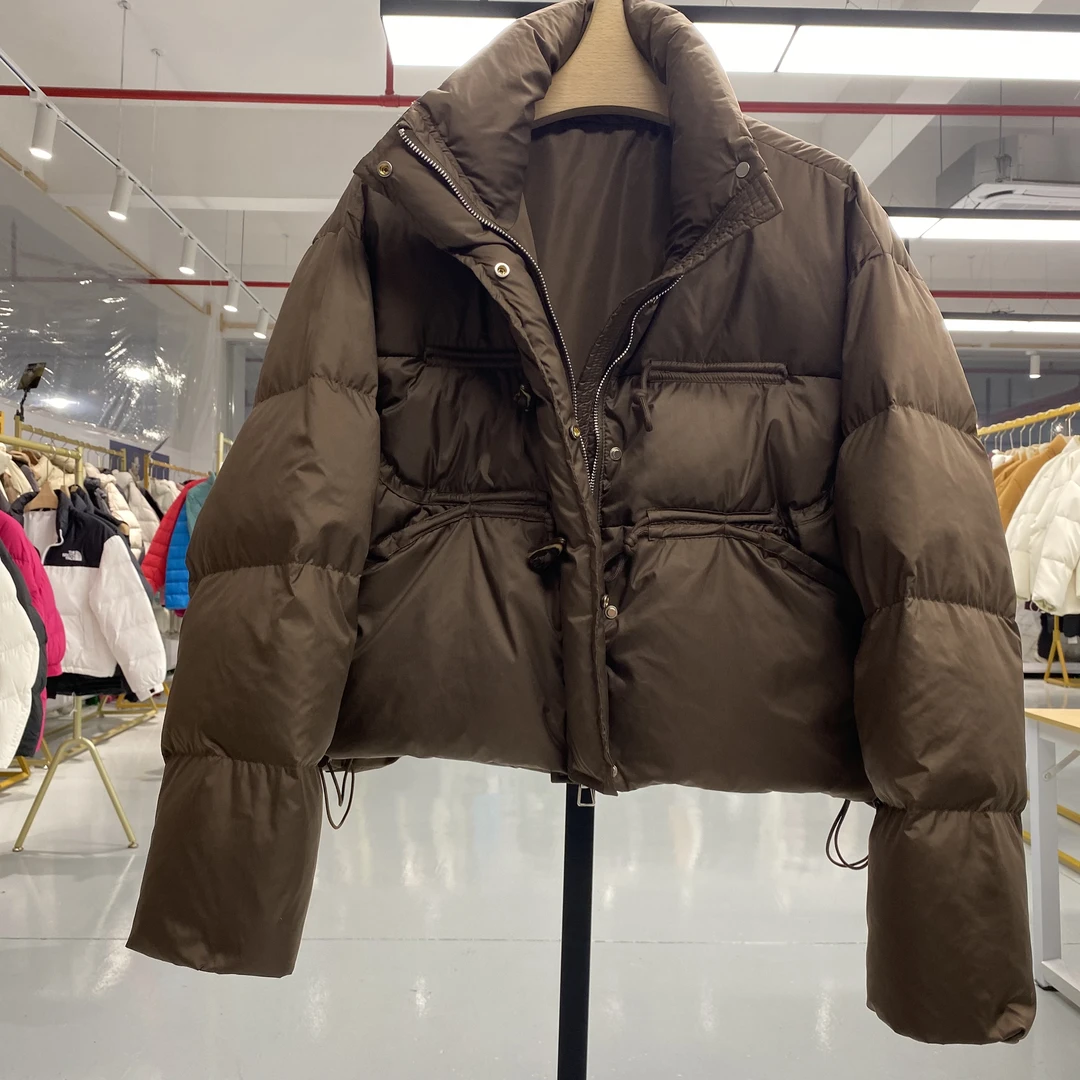 2025款牛角扣免洗新款加厚白鸭绒面包服