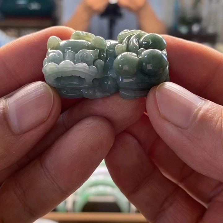 翡翠未镶嵌吊坠(不含链)翡翠挂件吊坠