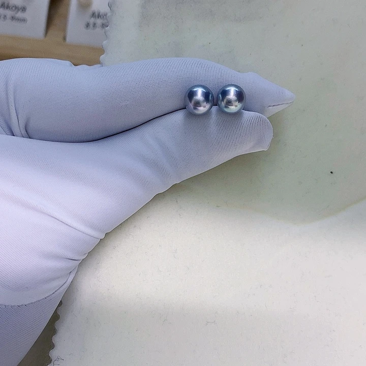 18K金镶嵌耳钉7.5-8海水珍珠