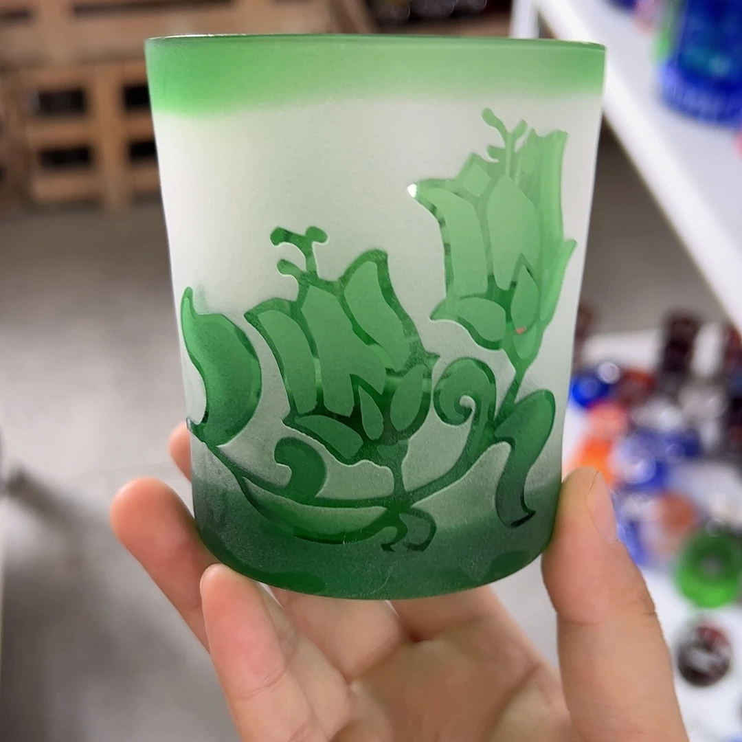水晶玻璃平底款微瑕一个