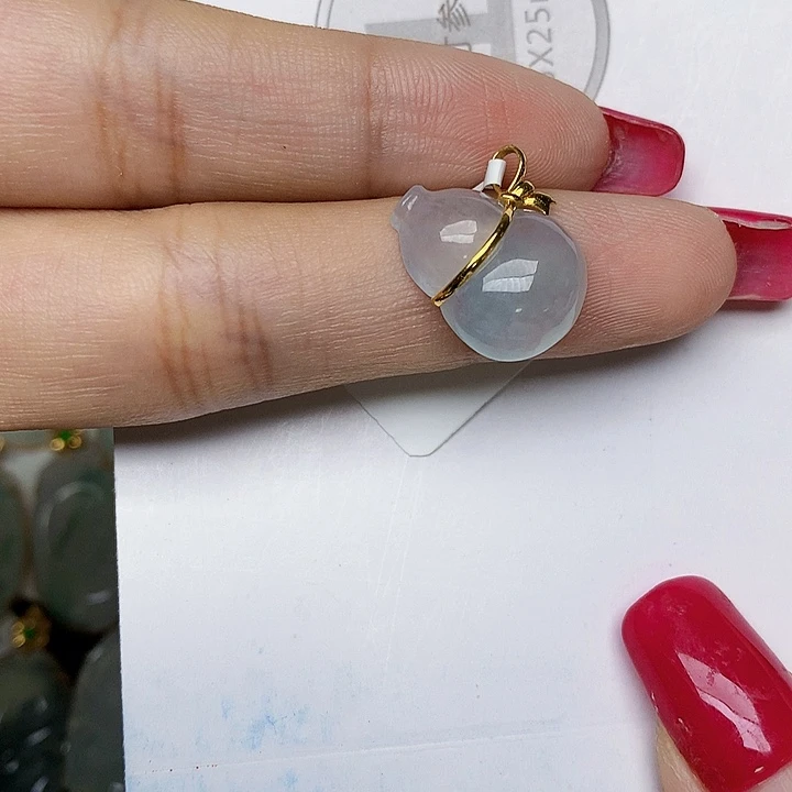 颈饰18K金镶嵌翡翠天然翡翠