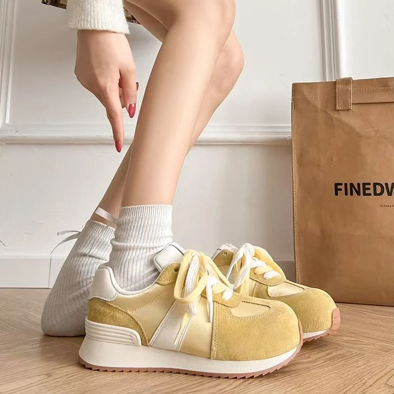 2025新款时尚百搭厚底德训防滑校园风学生运动鞋高颜值老爹鞋女