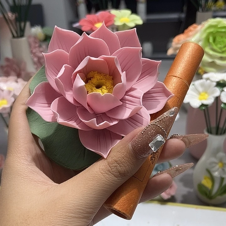 陶瓷纯手工捏花设计
