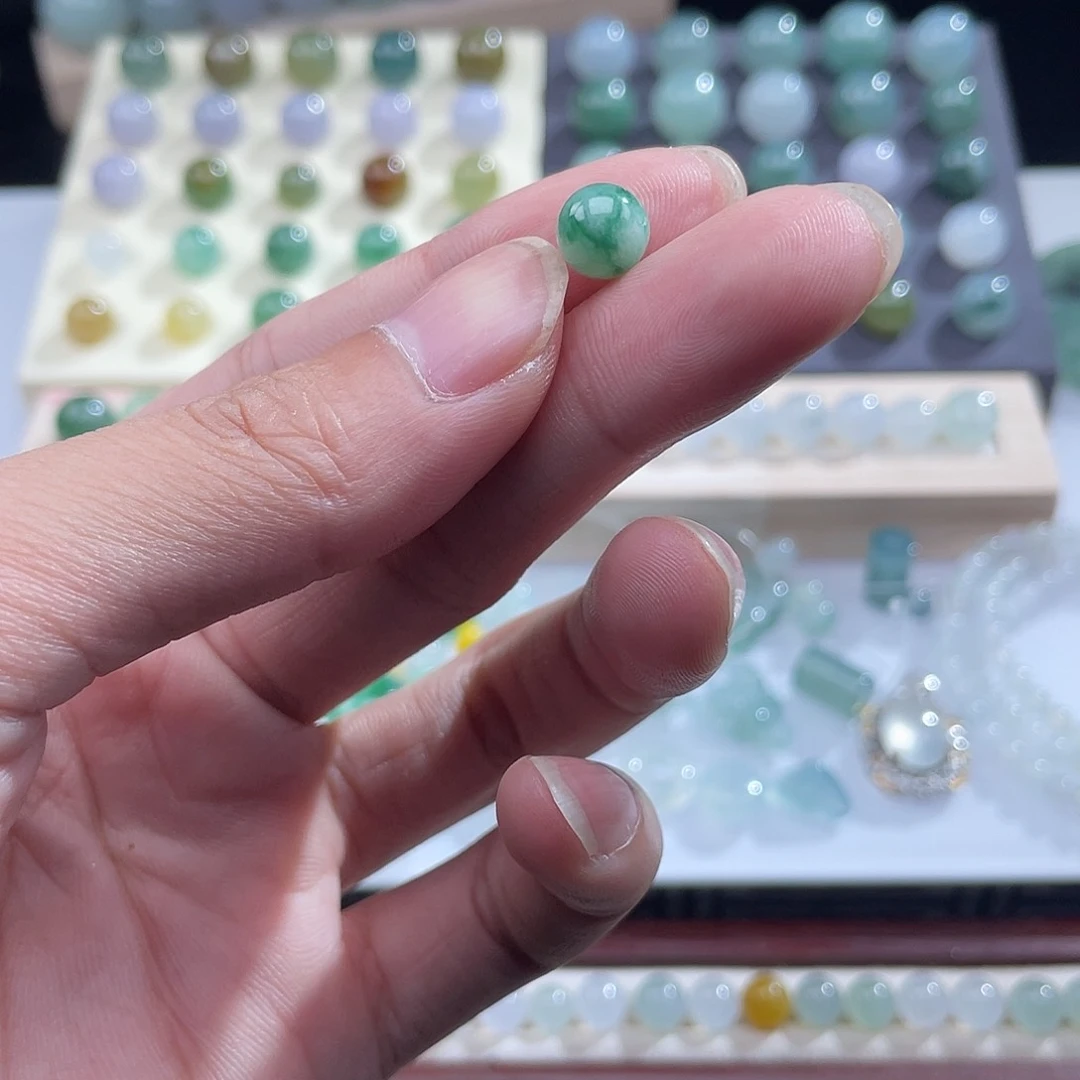 散珠翡翠卡7.8 单颗