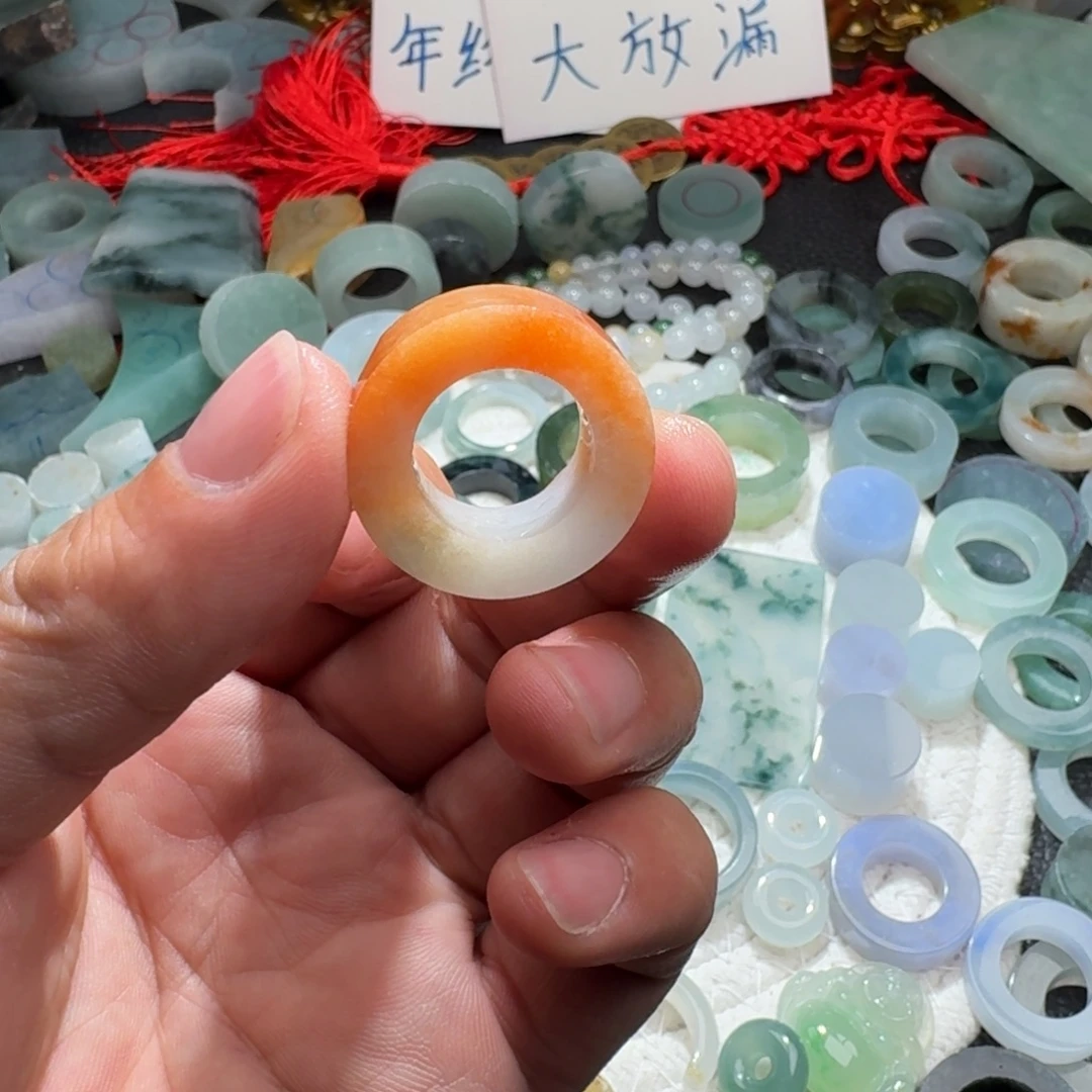 定制翡翠未镶嵌天然翡翠