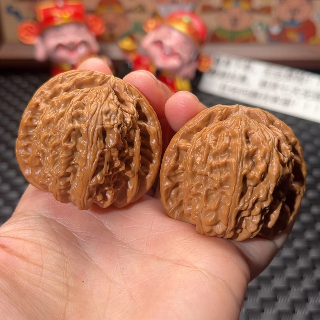 核桃文玩白狮子42