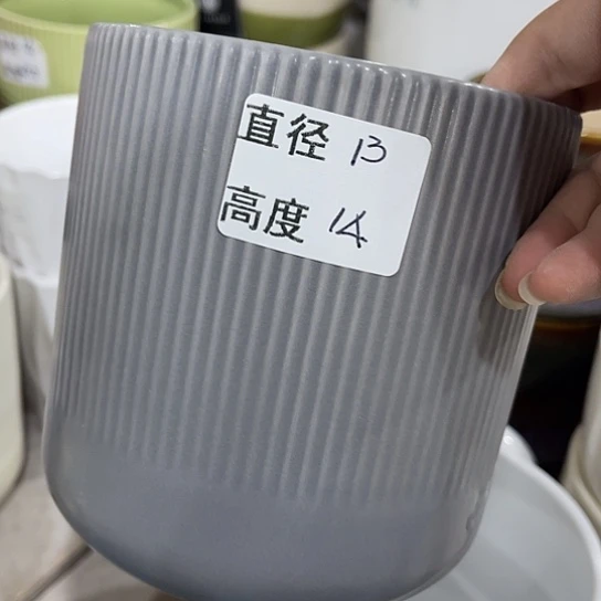 多肉绿植陶瓷花盆9.9包邮，有孔