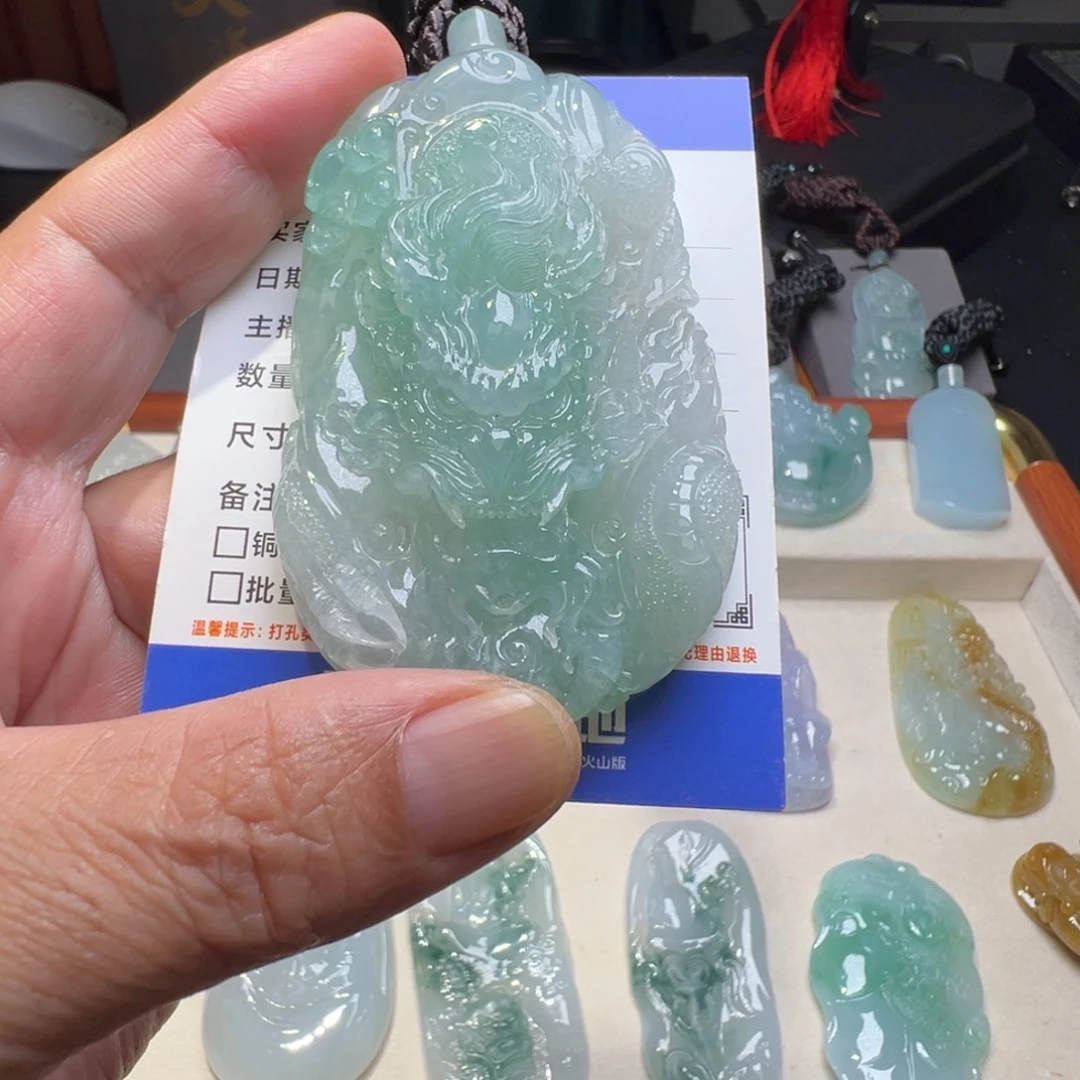 *****颈饰未镶嵌翡翠缅甸翡翠