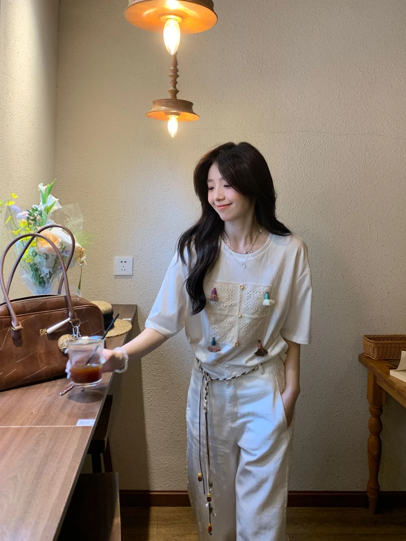 Even一雯【扫帚小人】韩系高智感通勤日常百搭休闲清透好看舒适上衣