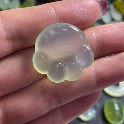 蛇纹石玉挂坠未镶嵌