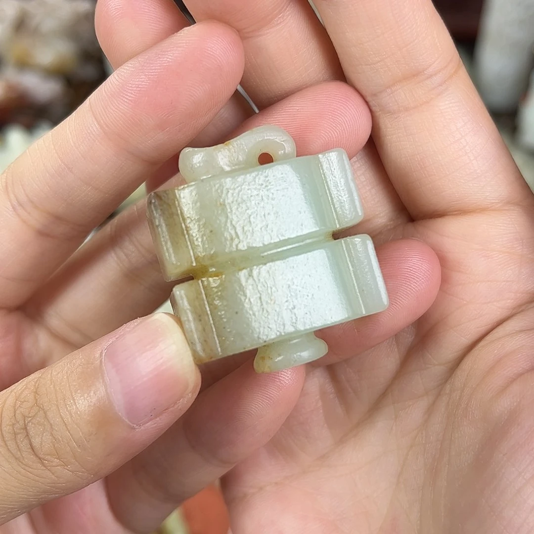 和田玉未镶嵌挂件