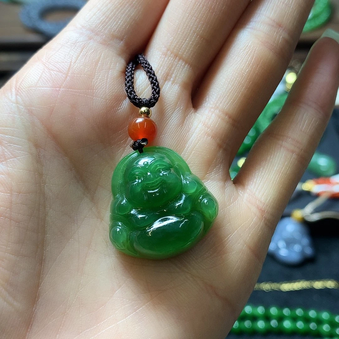 和田玉颈饰未镶嵌若**主