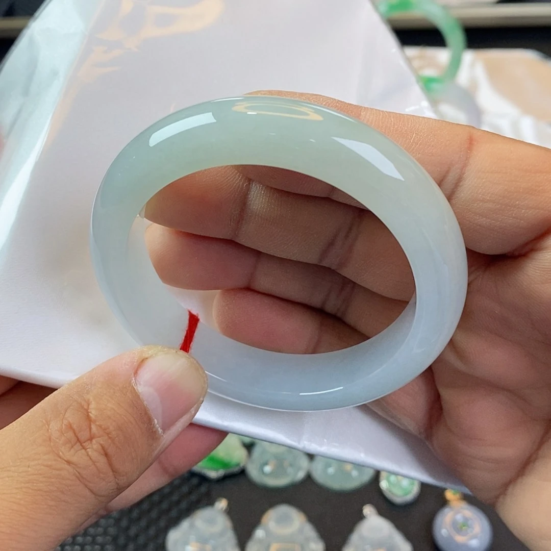【闪购商品】未镶嵌手镯翡翠