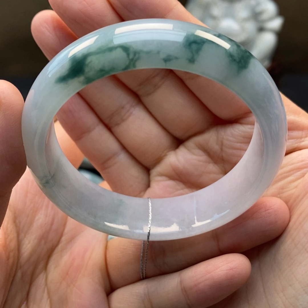 翡翠手镯未镶嵌天然