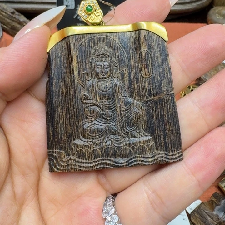 大叶紫檀（黑酸枝木类）